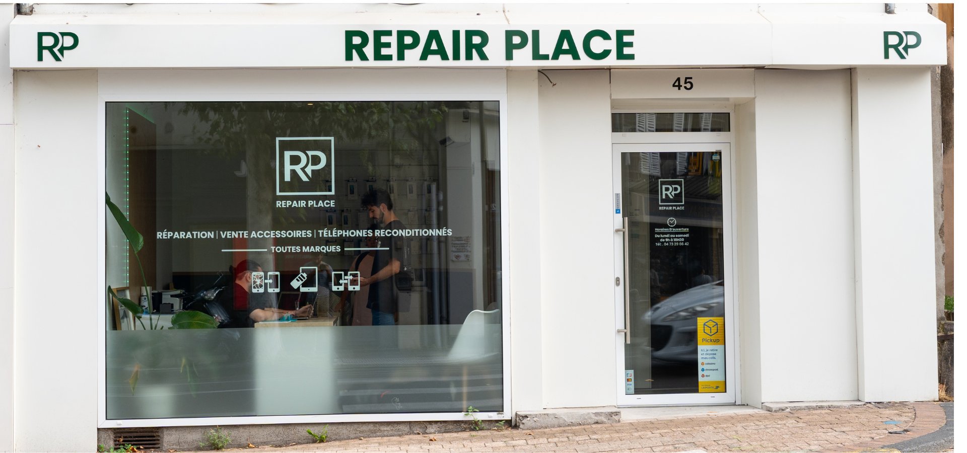 Vitrine de la boutique Repair Place Chamalières, 45 avenue de Royat